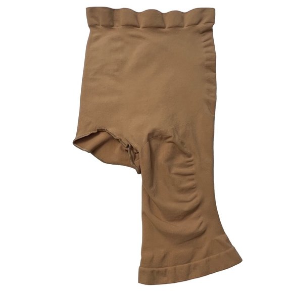 SKIMS Solution Short #2 NEW Shapewear Right Leg Exposed Ochre 2X/3X - Picture 2 of 14
